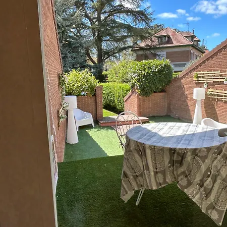 Castellana Jardín I Y Ii Parking Y Piscina Gratis!! Burgo